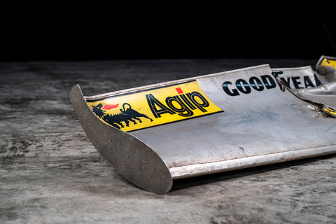 Ferrari 312T front wing worn. / Ala anteriore usata Ferrari 312T