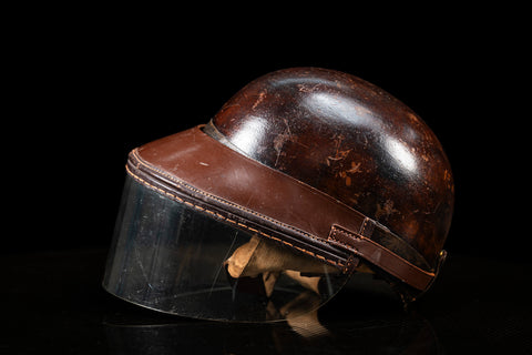 Phil Hill Le Mans 24H 1958 race helmet. / Casco da gara Le Mans 24H 1958 Phil Hill