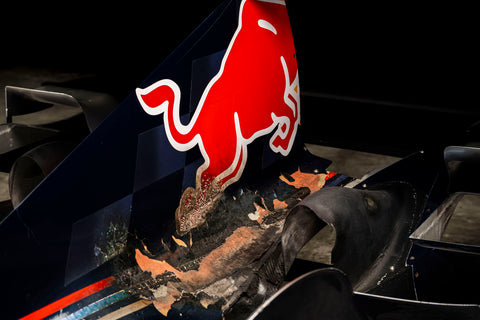 Race-used engine cover F1 RB1