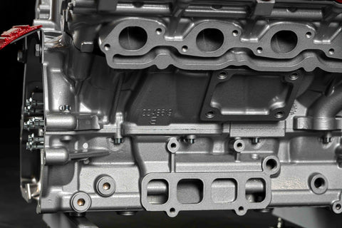 1070 - Ferrari V8 Sectioned Engine Table