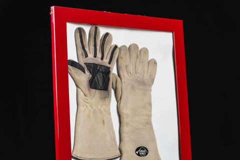 1124 - NIki LAuda 1975 Gloves
