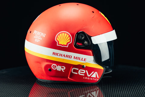 1137 - Ferrari Mechanic Suit and Helmet