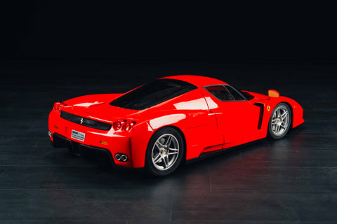 1063 - Ferrari Enzo Sport Model scale 1 5 model