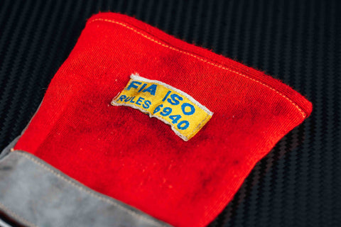 1088 - Nigel Mansell 1990 signed gloves