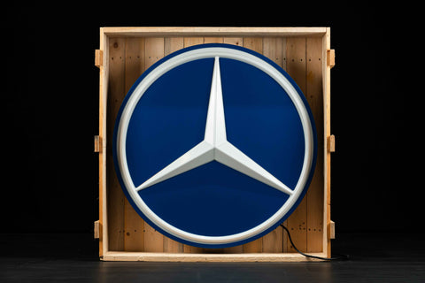 1083 - Mercedes Original Illuminated Sign