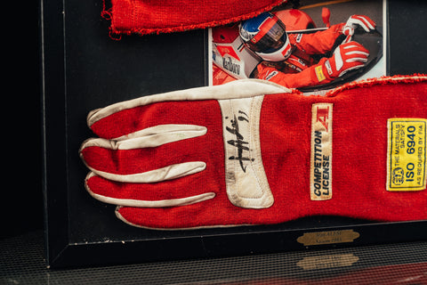 Jean Alesi sogned gloves