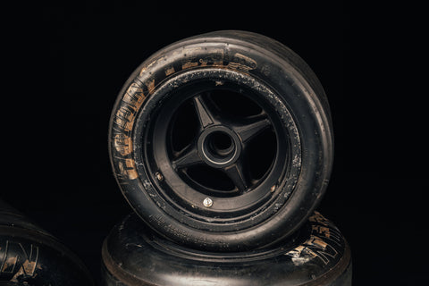Mclaren M23 wheel and Tyres
