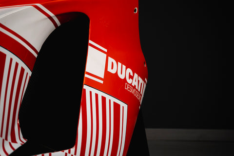 4 wheels ands tyres coming