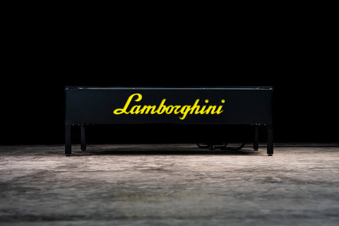 Lamborghini 1 43 scale model cars in table. / Modellini Lamborghini in scala 1 43 nel tavolo
