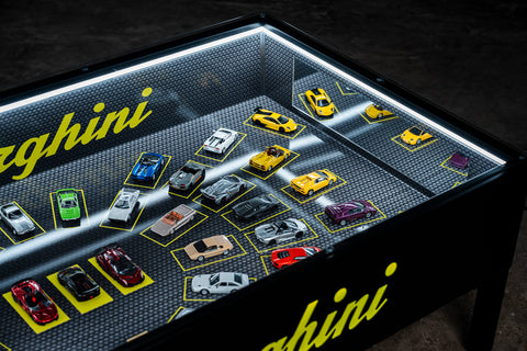 Modern Lamborghini model table / Tavolo moderno Lamborghini