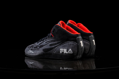 Autographed Michael Schumacher FILA limited edition shoes. / Scarpe FILA autografate Michael Schumacher edizione limitata