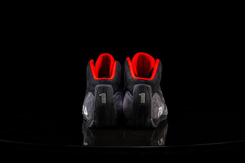 Michael Schumacher F1 racing FILA shoes with signature. / Scarpe FILA da corsa F1 di Schumacher con firma originale