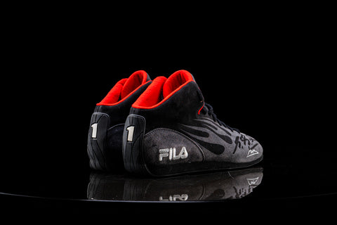 Authentic Schumacher FILA signed shoes Ferrari era. / Scarpe FILA autografate Schumacher originali era Ferrari