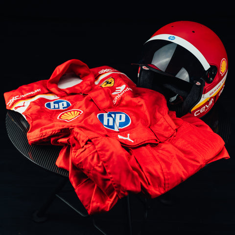 1137 - Ferrari Mechanic Suit and Helmet