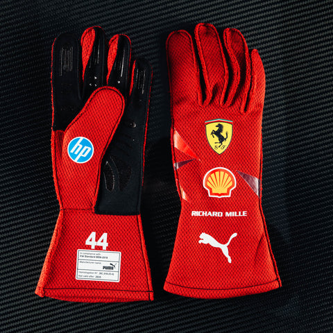 1104 - Lewis Hamiltom 2025 Las Vegas Gloves