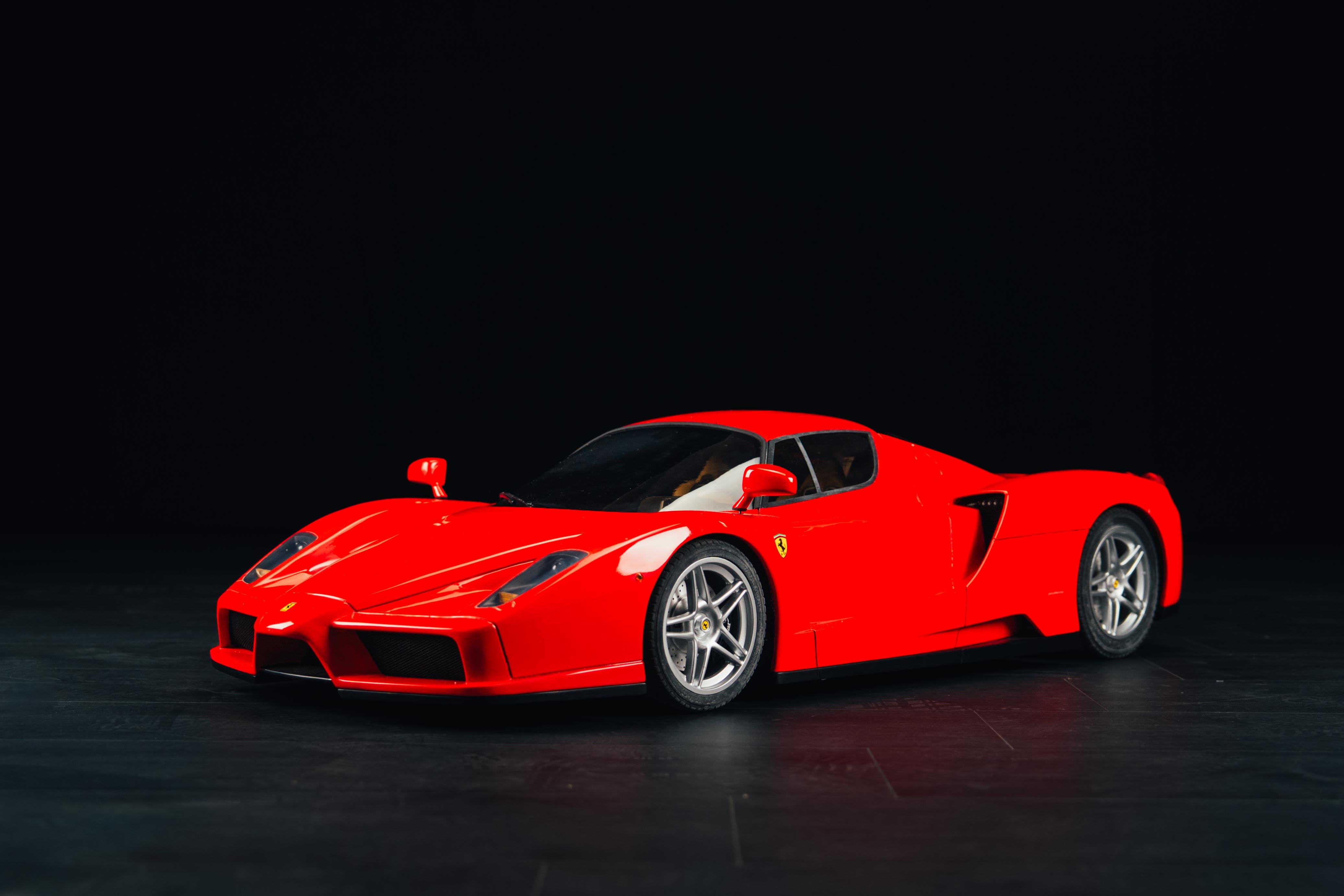 【大幅お値引き‼︎】フェラーリ Enzo Ferrari 1/10スケール 大幅お値引き‼︎】フェラーリ Enzo Ferrari 1/10スケール 大幅お値引き