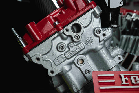 Ferrari 812 Competizione engine table