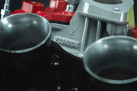 Ferrari 812 Competizione engine table