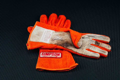 1089 - Gilles Villeneuve signed Gloves