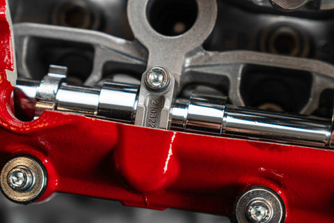 1070 - Ferrari V8 Sectioned Engine Table