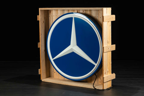 1083 - Mercedes Original Illuminated Sign