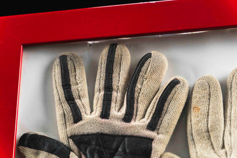 1124 - NIki LAuda 1975 Gloves