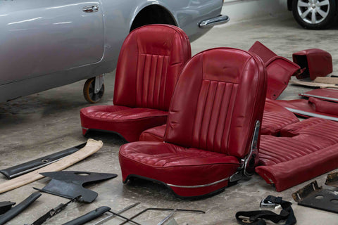 1085 - Ferrari 365 body and complete interior