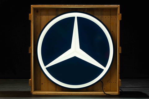 1083 - Mercedes Original Illuminated Sign