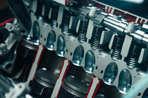 1145 - Ferrari 812 V12 sectioned engine table