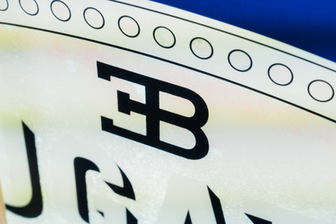 1067 - Bugatti Illuminated Sign