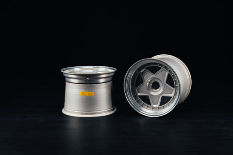 1146 - Ferrari F40 Rear Wheels