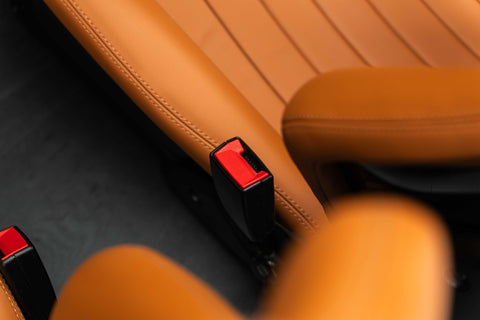 1075 - Ferrari 488 Taylor Made Seats