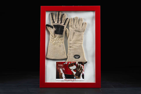 1124 - NIki LAuda 1975 Gloves