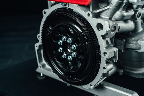 1145 - Ferrari 812 V12 sectioned engine table