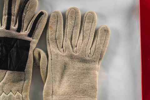 1124 - NIki LAuda 1975 Gloves