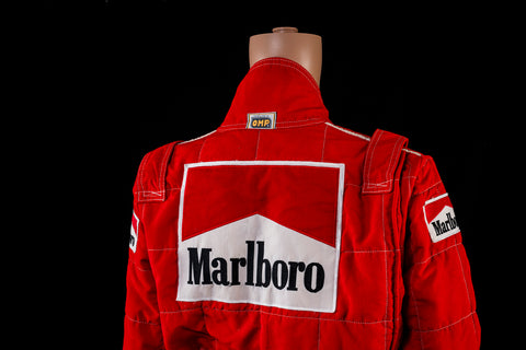 Vintage Ferrari driver suit from the 1989 Formula 1 championship. / Tuta vintage Ferrari da pilota, campionato di Formula 1 1989