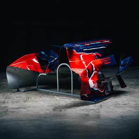 Toro Rosso STR3 engine cover from the 2008 Italian GP, driven by Sebastian Vettel. / Cofano motore Toro Rosso STR3 del GP d'Italia 2008, guidato da Sebastian Vettel.
