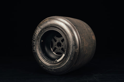 Mclaren M23 wheel and Tyres