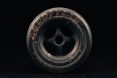 Mclaren M23 wheel and Tyres