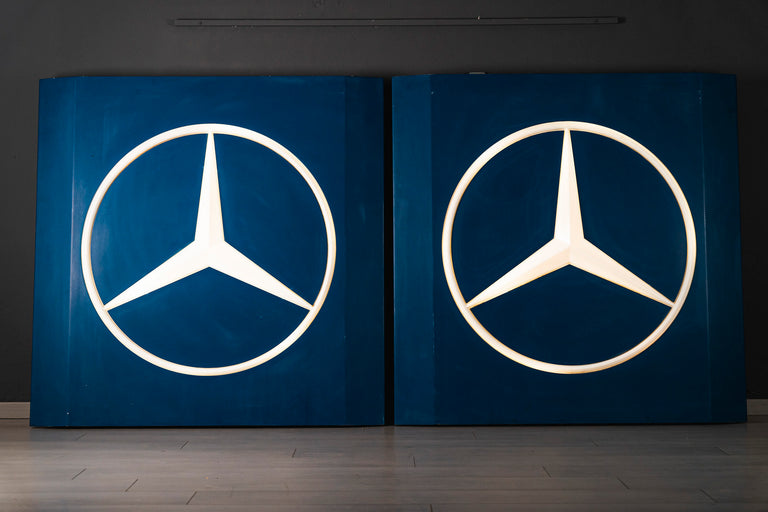 Mercedes Signs