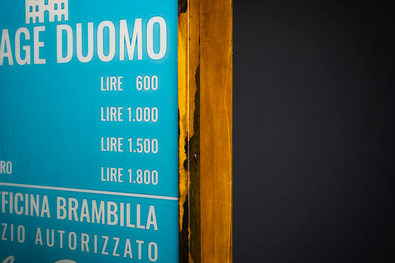 Alfa Romeo Sign