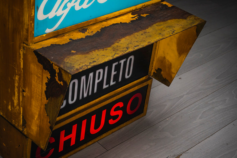 Alfa Romeo Sign