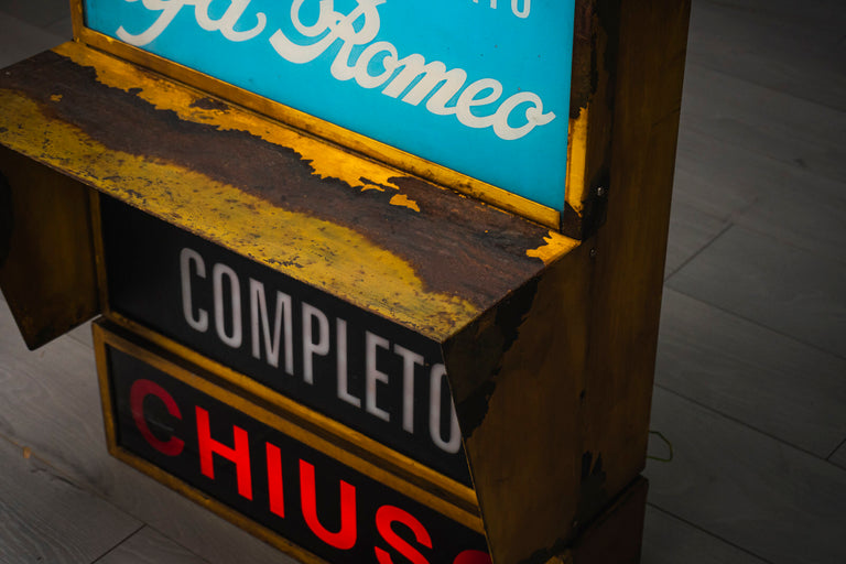 Alfa Romeo Sign