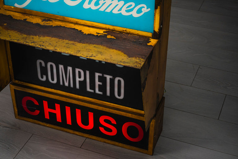 Alfa Romeo Sign