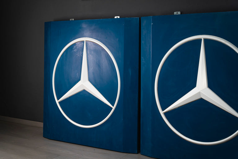 Mercedes Signs