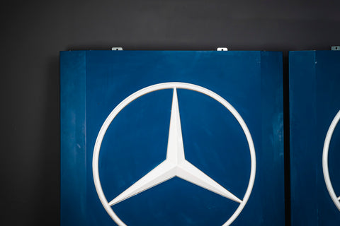 mercedes signs