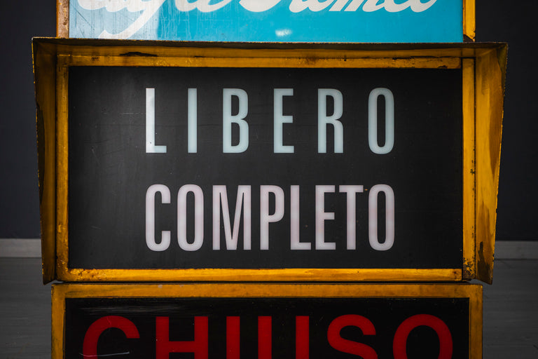 Alfa Romeo Sign