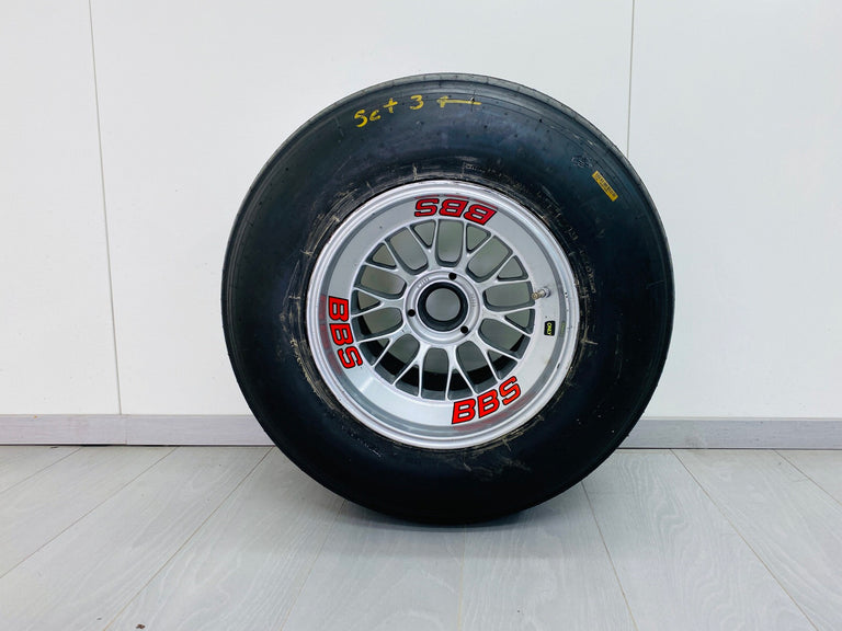 F1 Ferrari Wheel
